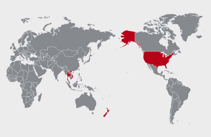 アメリカ、ニュージーランド、タイ、アレーシアが赤くハイライトされた世界地図